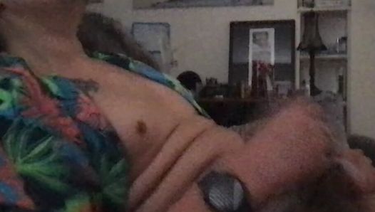 COUCHES & CUMSHOTS solo gay cumshot